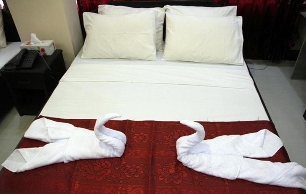 White Inn Luxury Residential Hotel チッタゴン エクステリア 写真