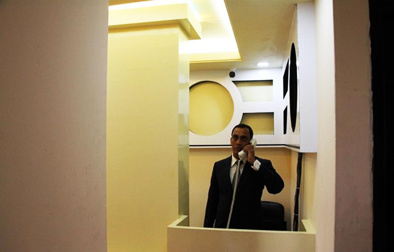 White Inn Luxury Residential Hotel チッタゴン エクステリア 写真